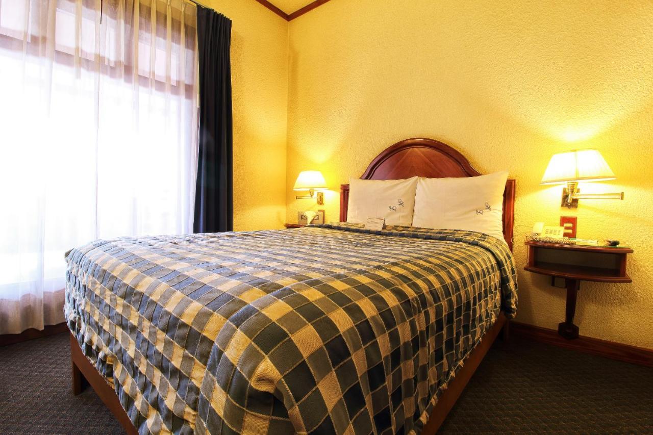 Hotel Lastra Puebla Bagian luar foto