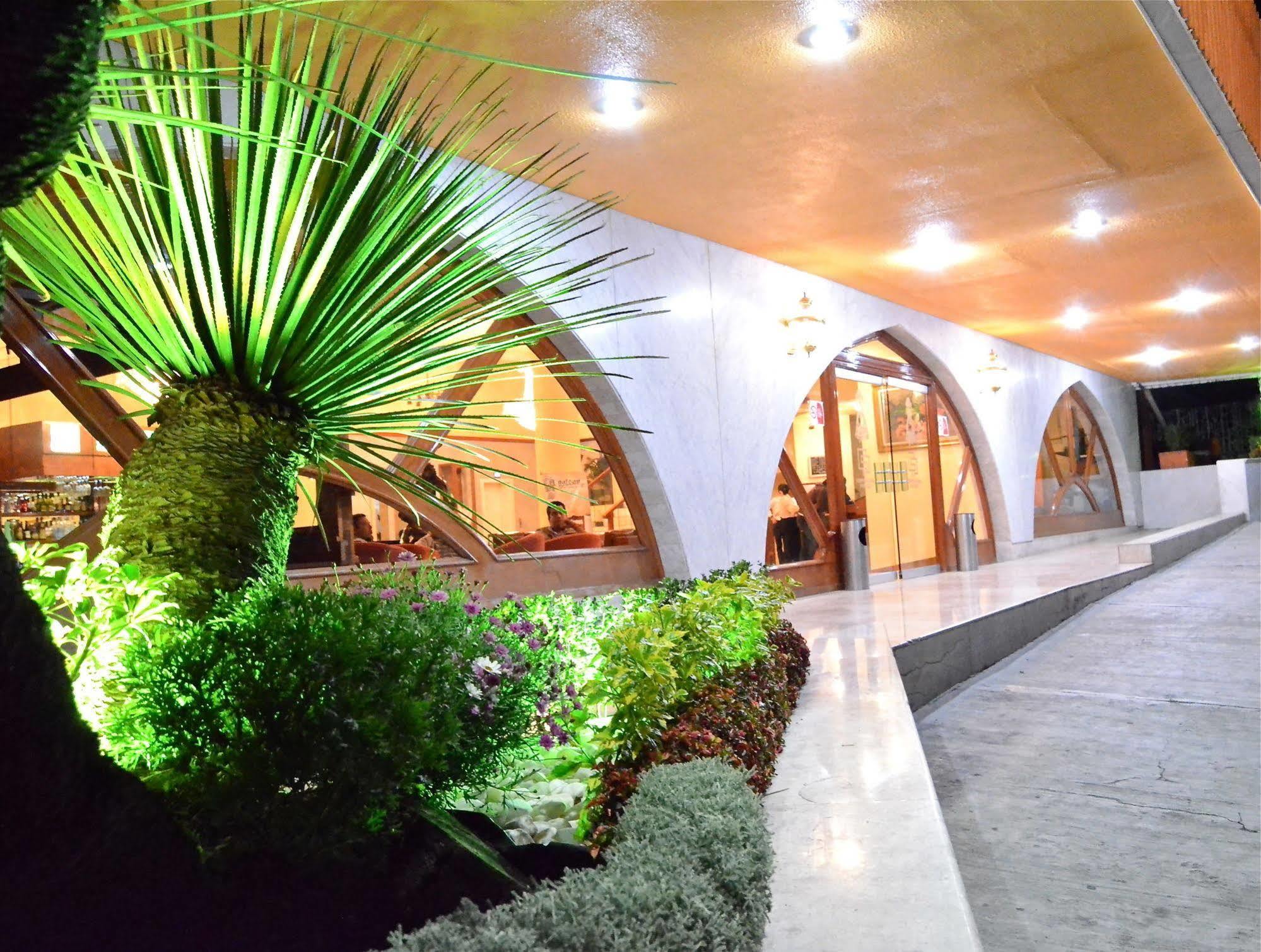 Hotel Lastra Puebla Bagian luar foto